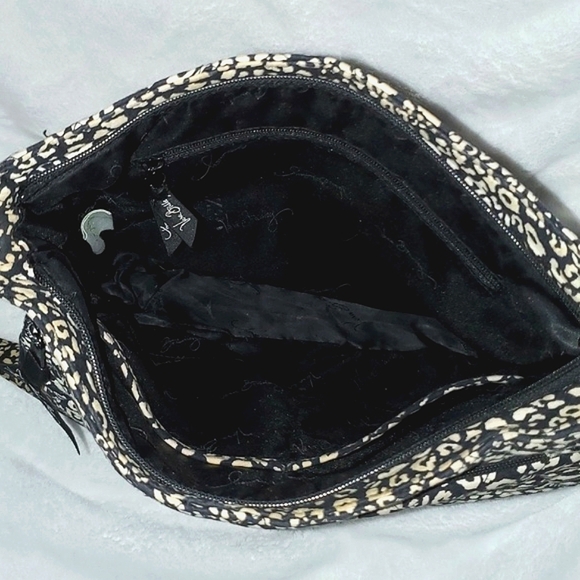 Vera Bradley Double Zip Mailbag Crossbody Retired Print Camo Cat - Picture 12 of 16